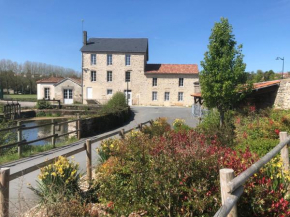 Gîte de groupe à 10 min du Puy DuFou le moulin de Chaussac
